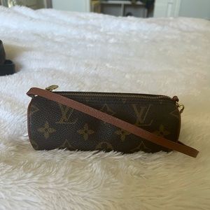 Mini Louis Vuitton papillon clutch purse bag